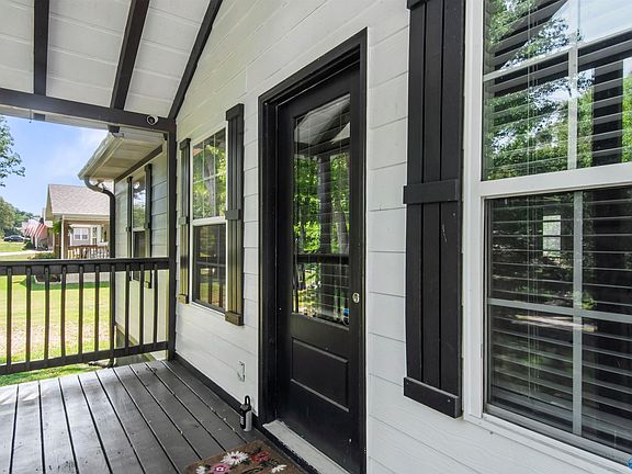 4th image of 155 Cumberlind Dr