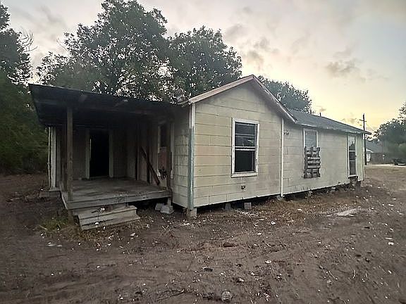 2nd image of 206 7th Ave