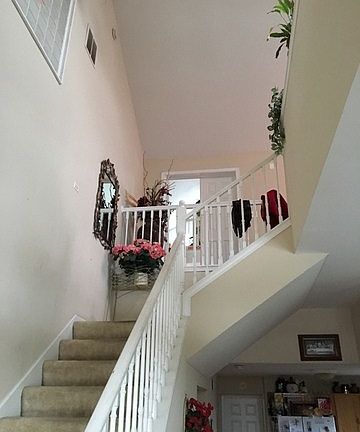 2nd image of 1209 S Oak St