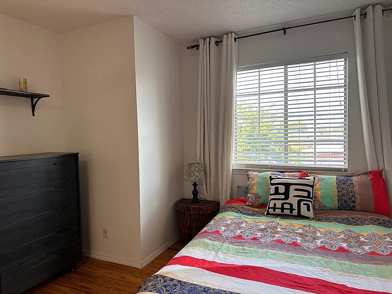 1264 Rosemont Ave NW — Photo 22