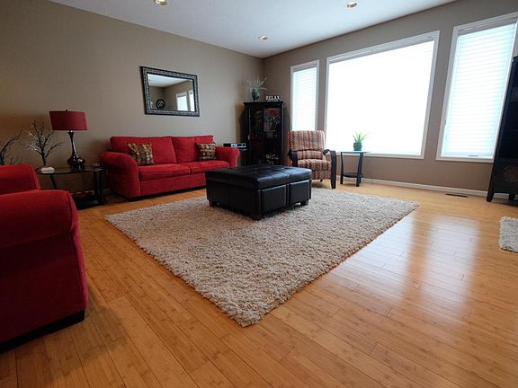 3rd image of 1114 Gordon Dr Unit 2S