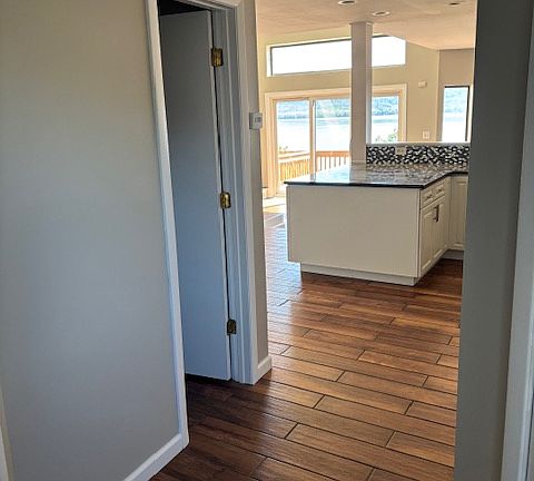 3rd image of 755 Hewitt Ln #755