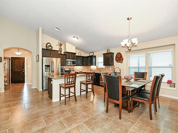 4th image of 19318 Vermillion Ct