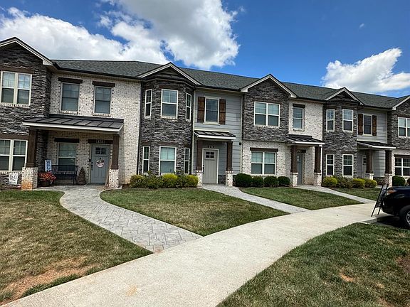 3rd image of 176 Mallard Ln
