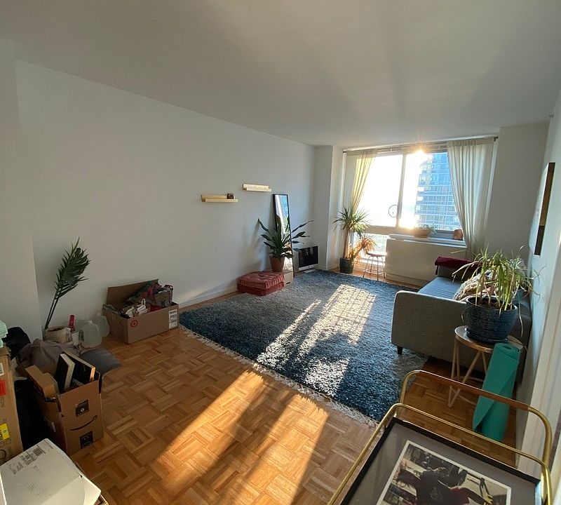 1st image of 455 W 37th St APT 2306
