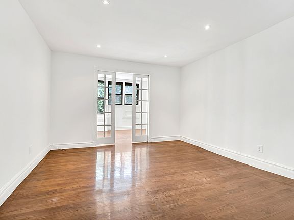3rd image of 344 E 85th St APT 1K