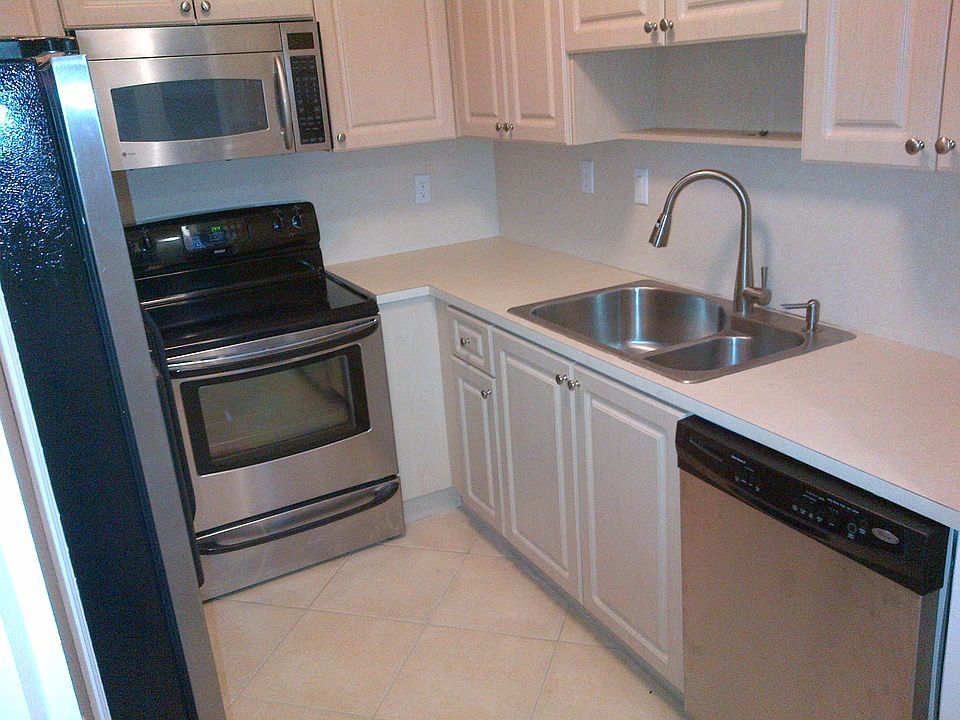 1st image of 10668 SW 6th Street 1606 #1606