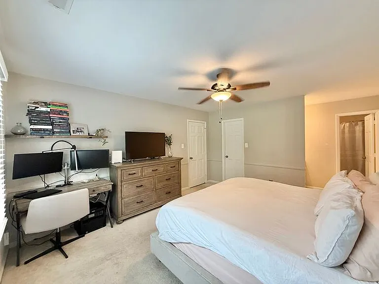 908 Plateau Ln — Photo 13