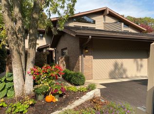 1445 Fox Ln, Hinsdale, IL 60521