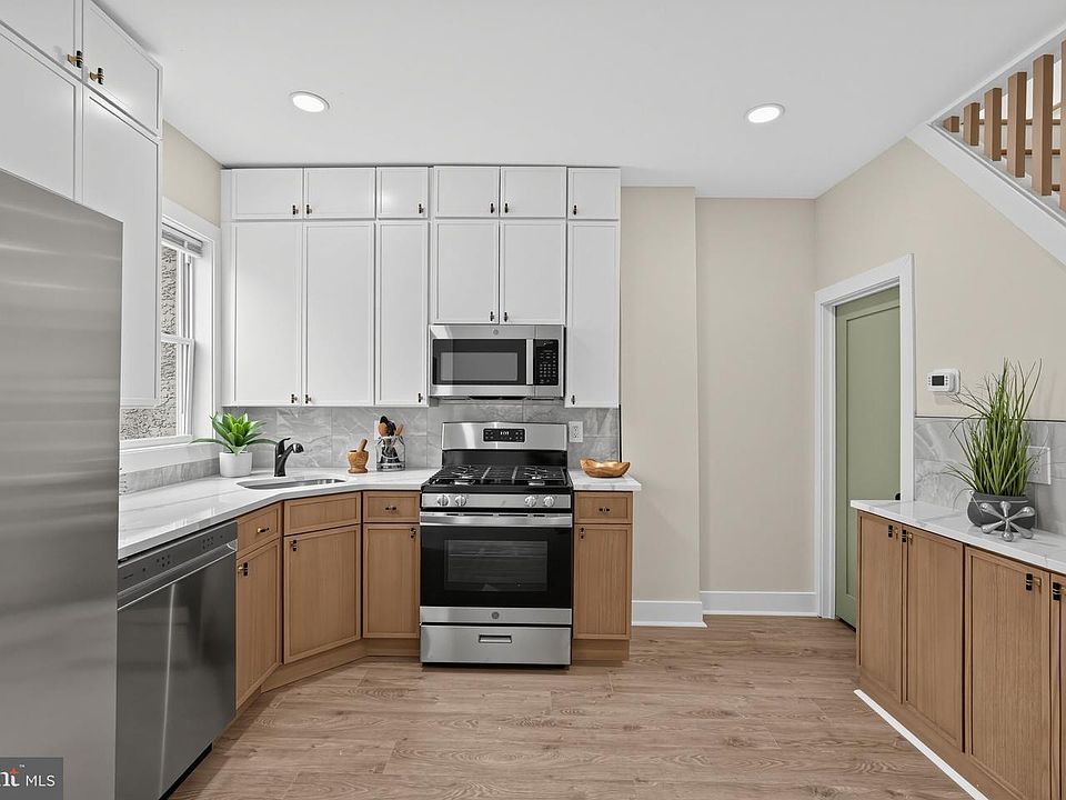 1st image of 831 Livingston St