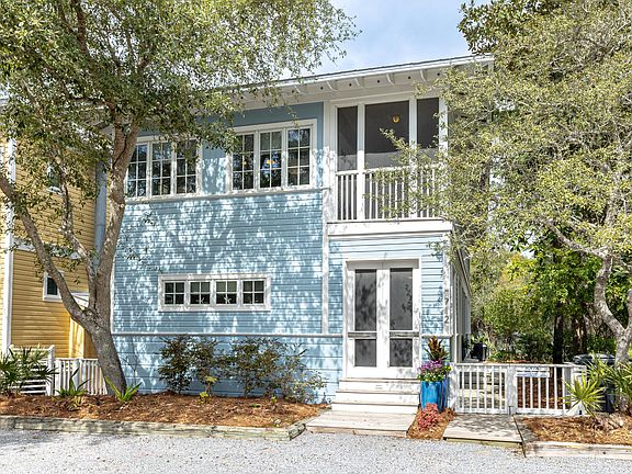 2nd image of 712 Forest St