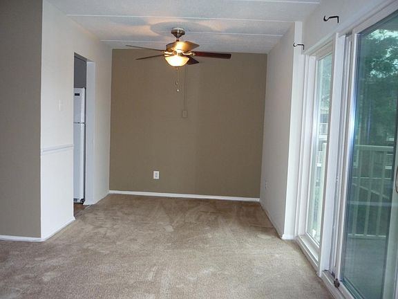 3rd image of 2622 Redcoat Dr