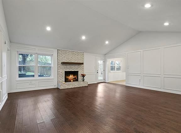 3rd image of 1838 Rhinevalley Dr