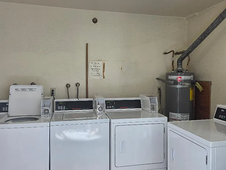 4326 W 142nd St #8 — Photo 21
