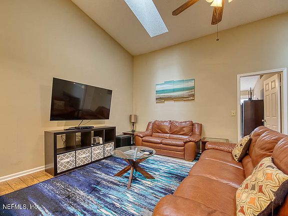 2nd image of 7615 Rain Forest Dr N