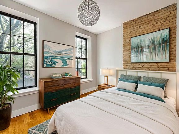 4th image of 1041 Jefferson Ave #2