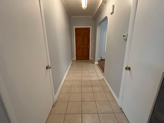 4th image of 52 Pine St #1