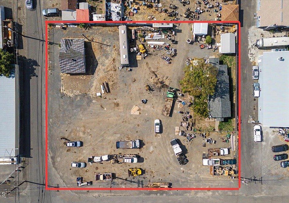 1st image of 602 N 18th Ave