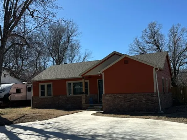 1603 Hillcrest Dr, Woodward, OK 73801