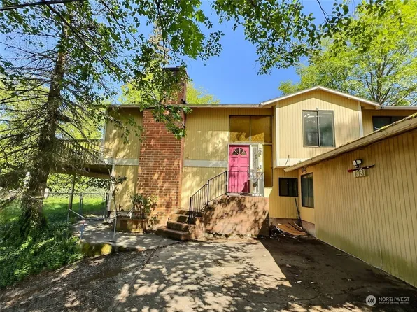 133 N 205th Street, Shoreline, WA 98133