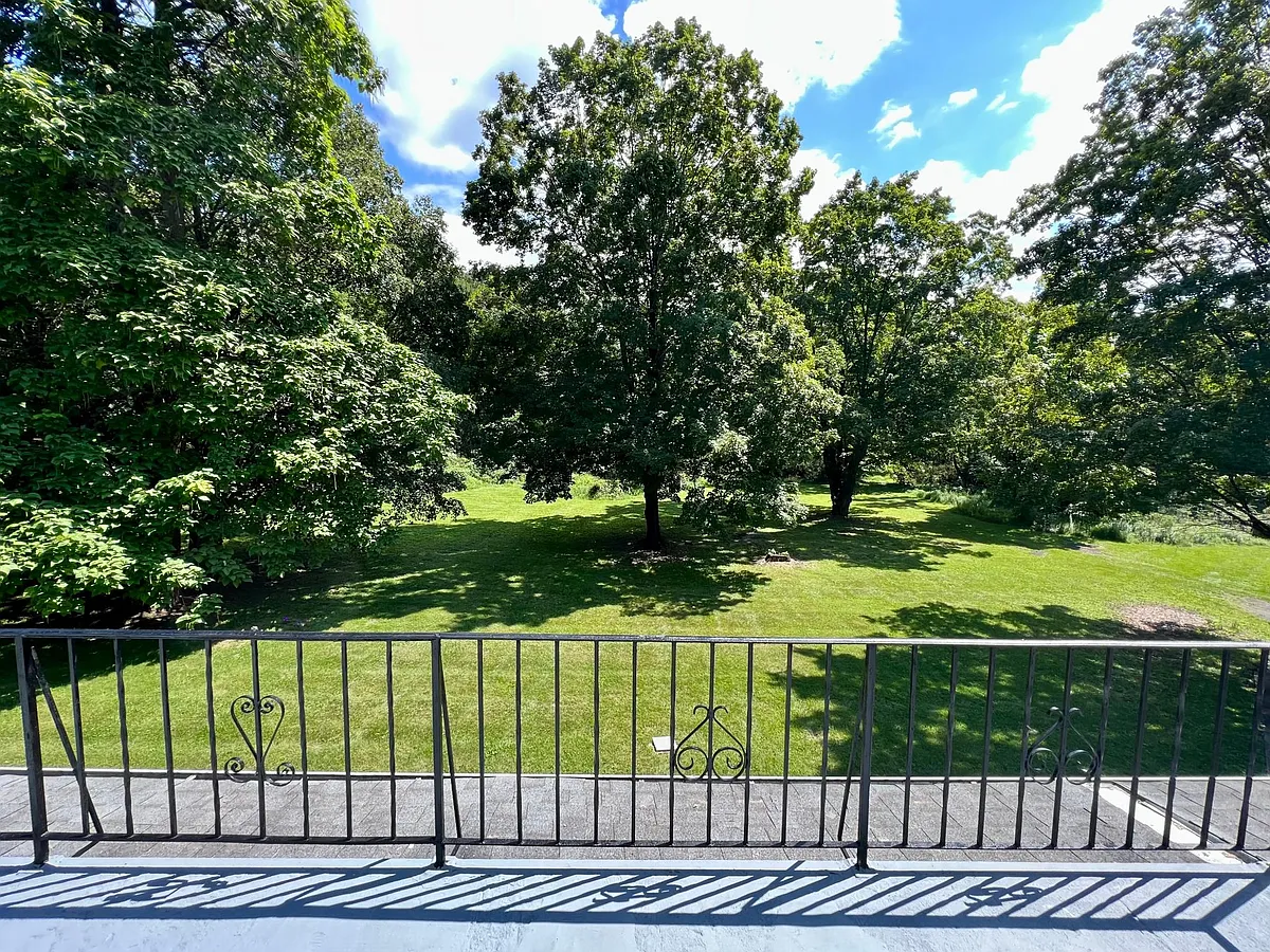 Private Balcony - 291 Orchard Rd #3