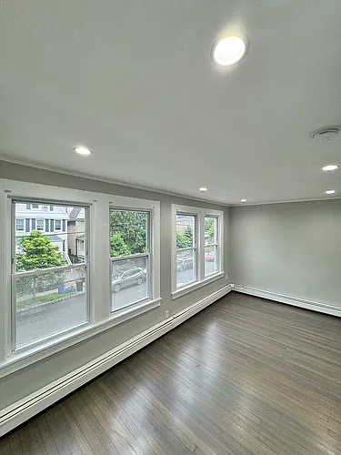 184 Forest St #2 Photo 1