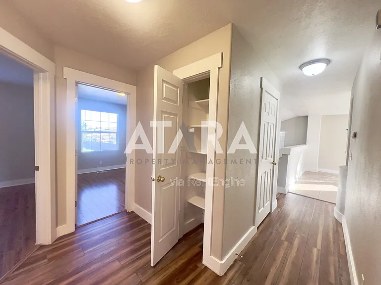 10912 S Poplar Brook Pl — Photo 24
