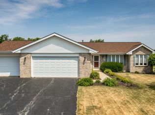 12909 Springhill Dr, Winnebago, IL 61088