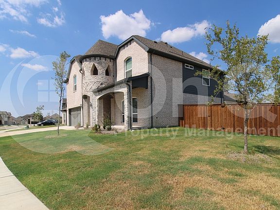 2nd image of 3328 Lakestriker Rd