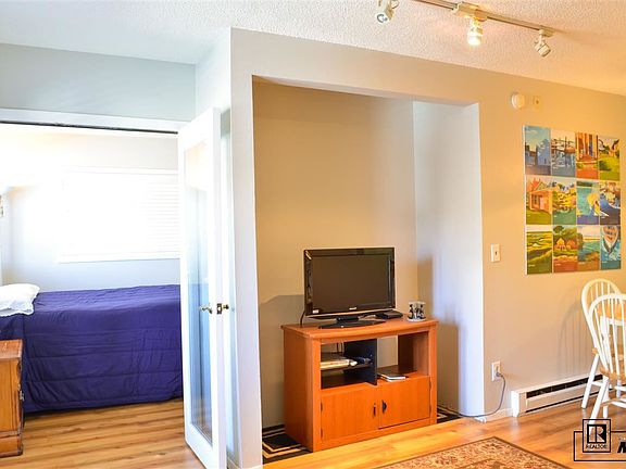 3rd image of 1315 Sparta Plaza Omicron #9