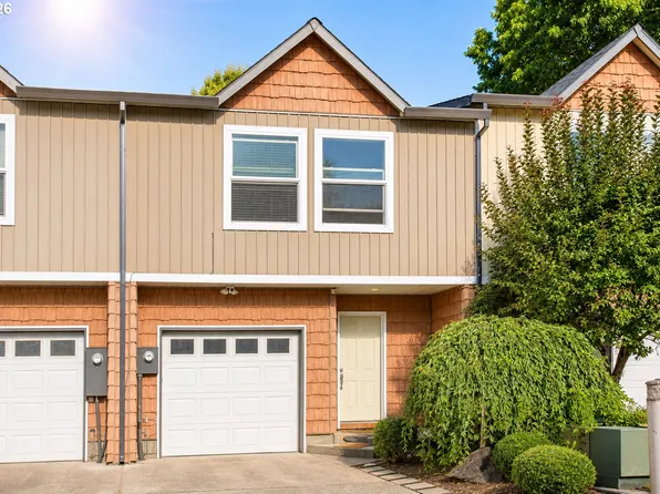 768 NE 9th St, Gresham, OR 97030