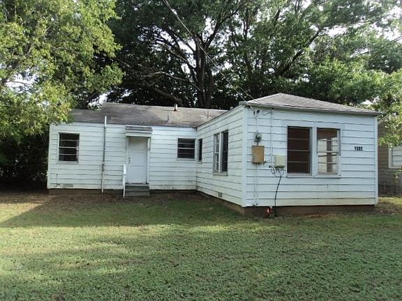 2nd image of 1505 James Dr