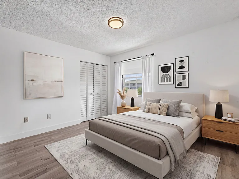 889 Hamilton Dr #889D — Photo 17