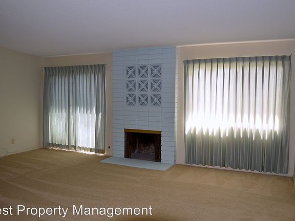 4th image of 304 N Burton Way