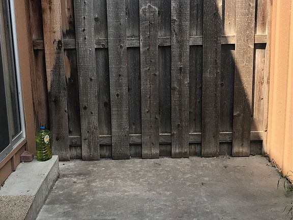 4th image of 813 37th Ave
