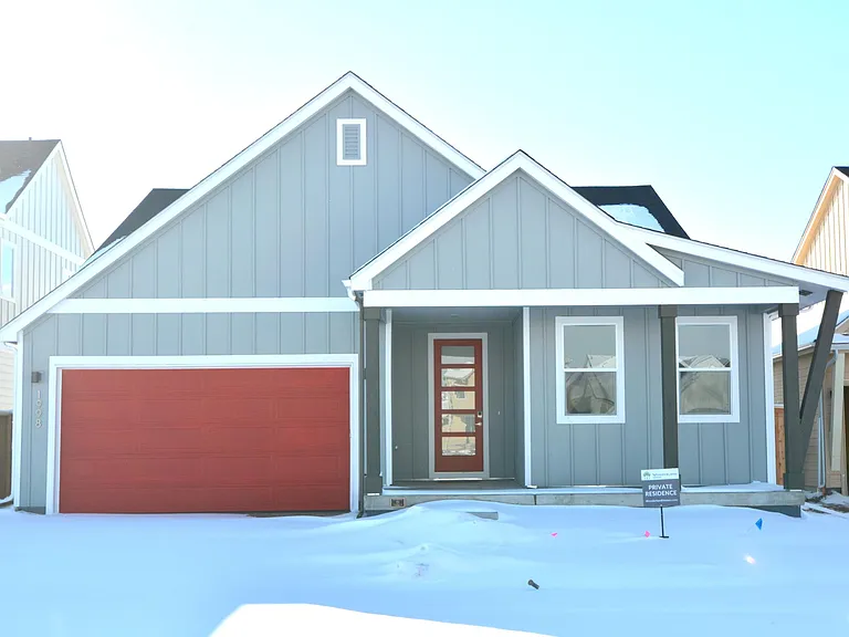 1998 Moon Rise Dr — Photo 1