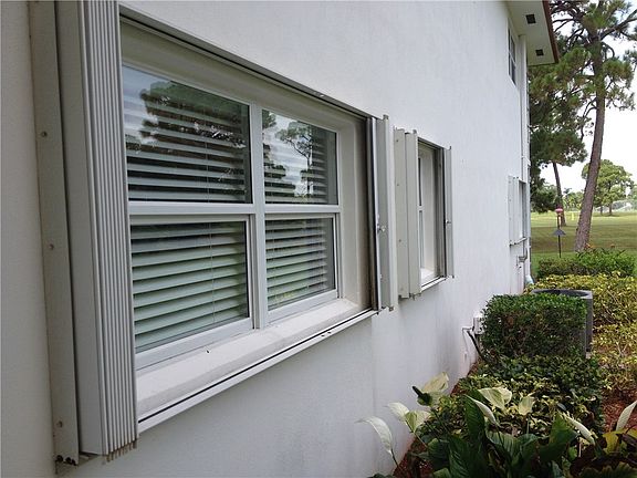 4th image of 1225 NW 21st St Unit 11-1106