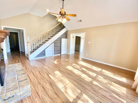 5th image of 4222 Rush Springs Dr
