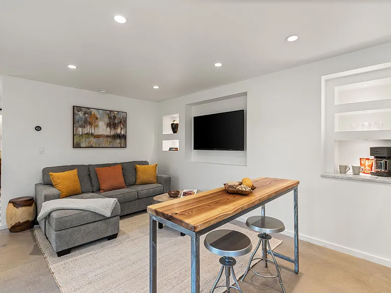 1615 Camino De Cruz Blanca — Photo 43