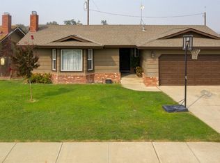 8077 N Winfield Dr, Hilmar, CA 95324