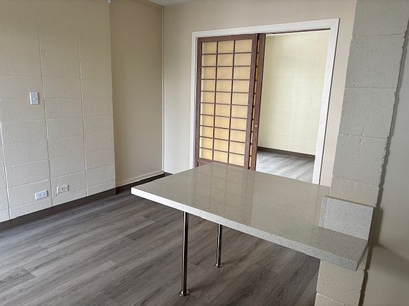 5th image of 1430 Wilder Ave #302