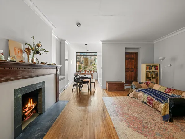 489 West End Avenue image 2 of 13