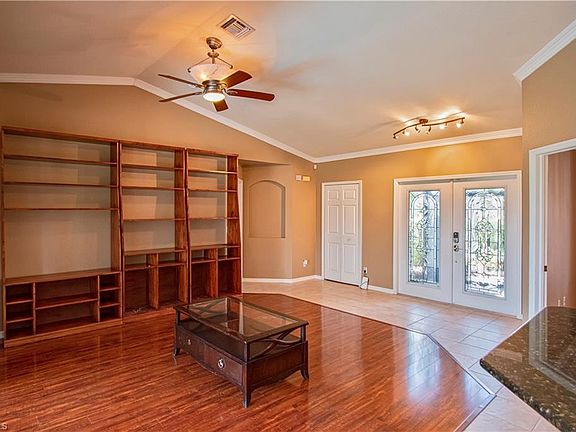 5th image of 2809 SW 33rd Ter
