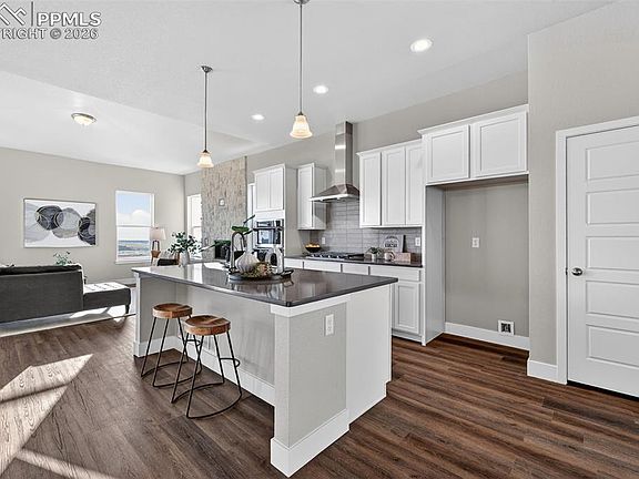 5th image of 6429 Deco Dr