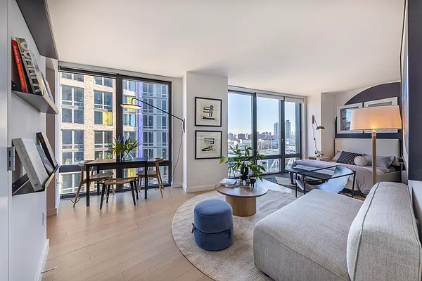 Rented by Brookfield (Funnel) | media 45