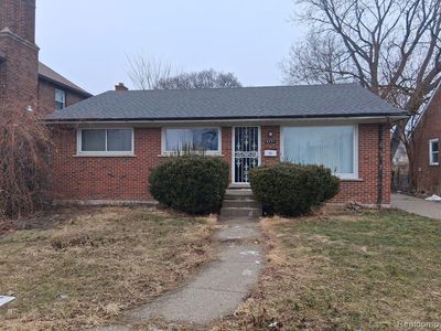 8791 E Outer Dr, Detroit, MI, 48213