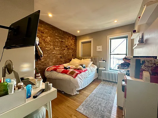 Rented by Corcoran | media 4