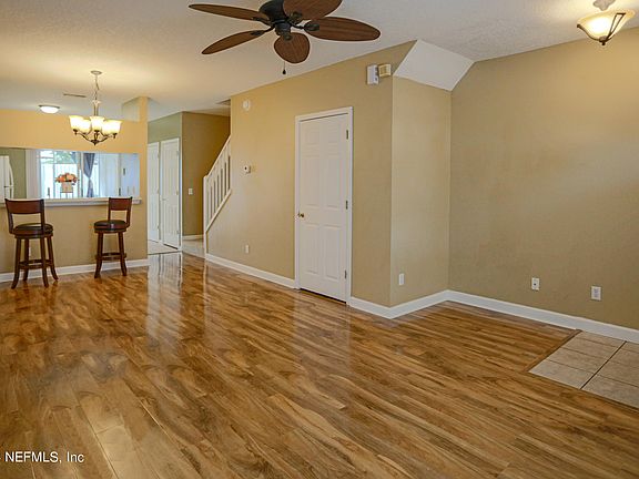 3rd image of 12311 KENSINGTON LAKES Drive #204