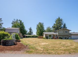 186 E Pole Rd, Lynden, WA 98264