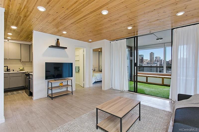 1st image of 2100 Date St APT 605